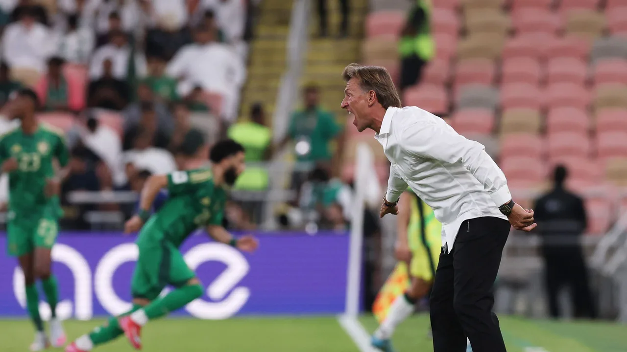 قائمة المنتخب السعودي للملحق الآسيوي.. رينارد يفاجئ الجميع بأسماء جديدة ومستبعدين